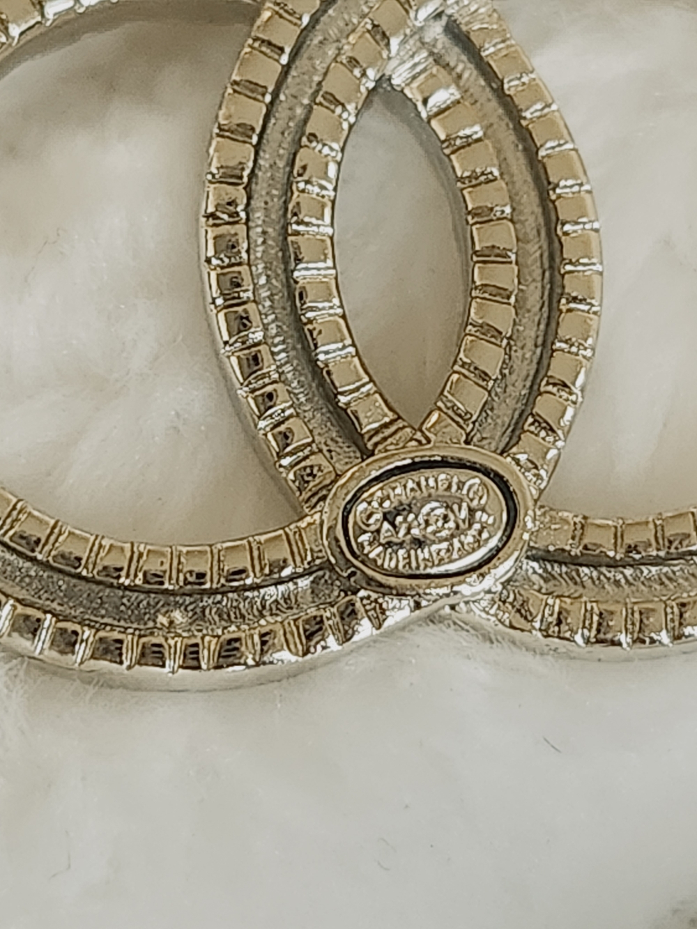 CHANEL Necklace Double Chain CC Pendant Crystal Stamped B25 Cruise 2025 - France - Picture 6 of 6